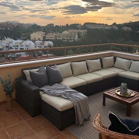 Appartamento Luxurious Duplex Penthouse With Golf And Sea Views Benalmádena Esterno foto