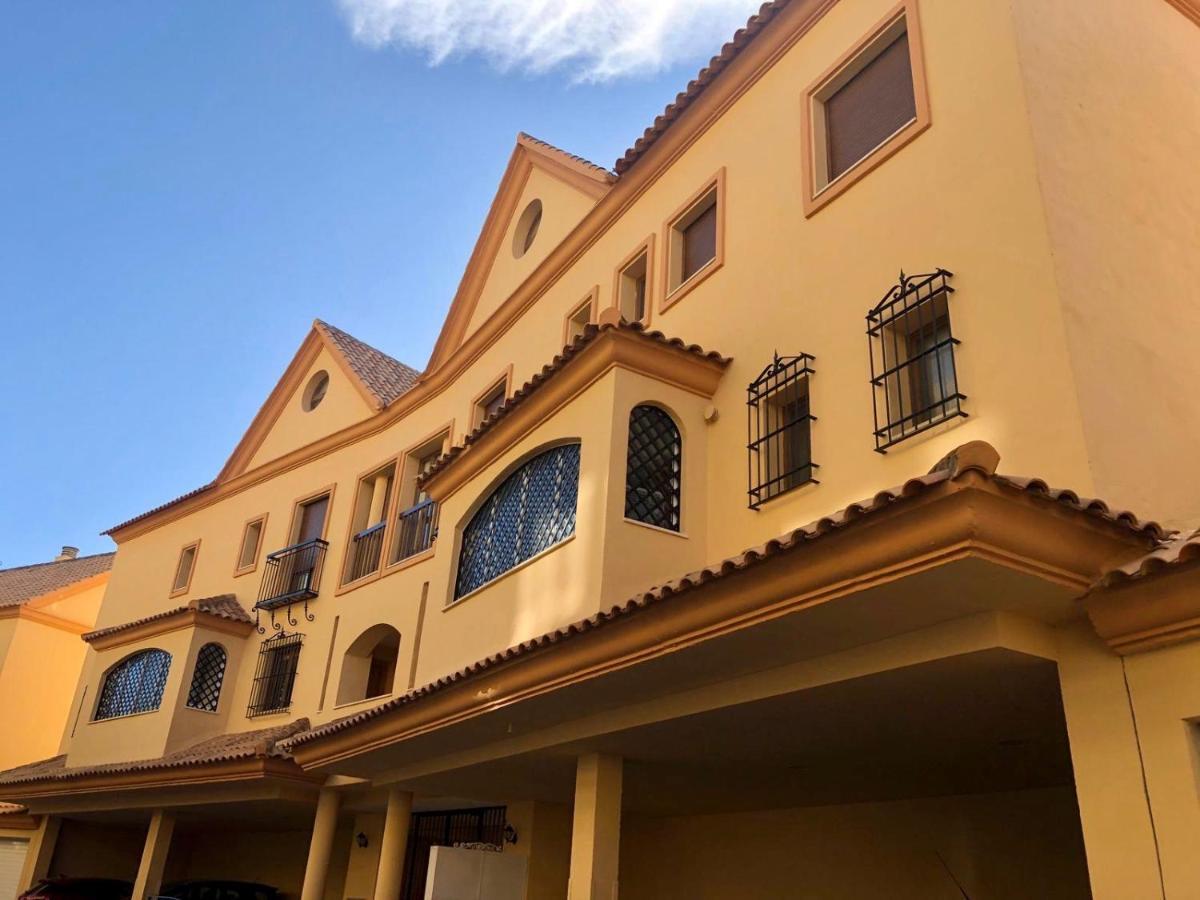 Appartamento Luxurious Duplex Penthouse With Golf And Sea Views Benalmádena Esterno foto